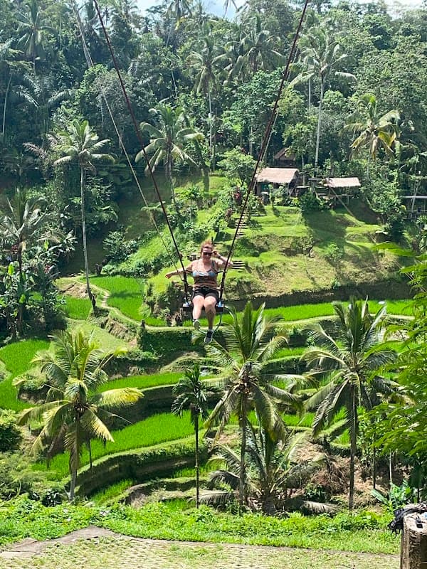 Made's Ubud Taxi & Private Driver